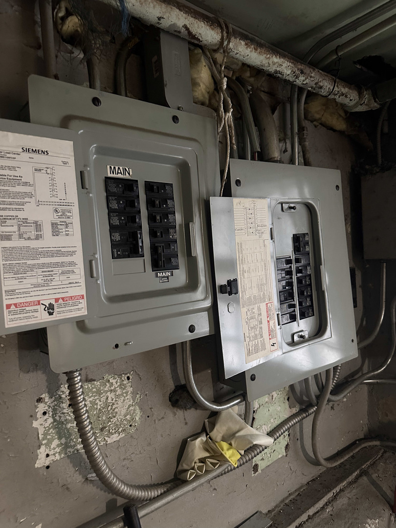 2045 N Tripp Avenue, Chicago, IL 60639