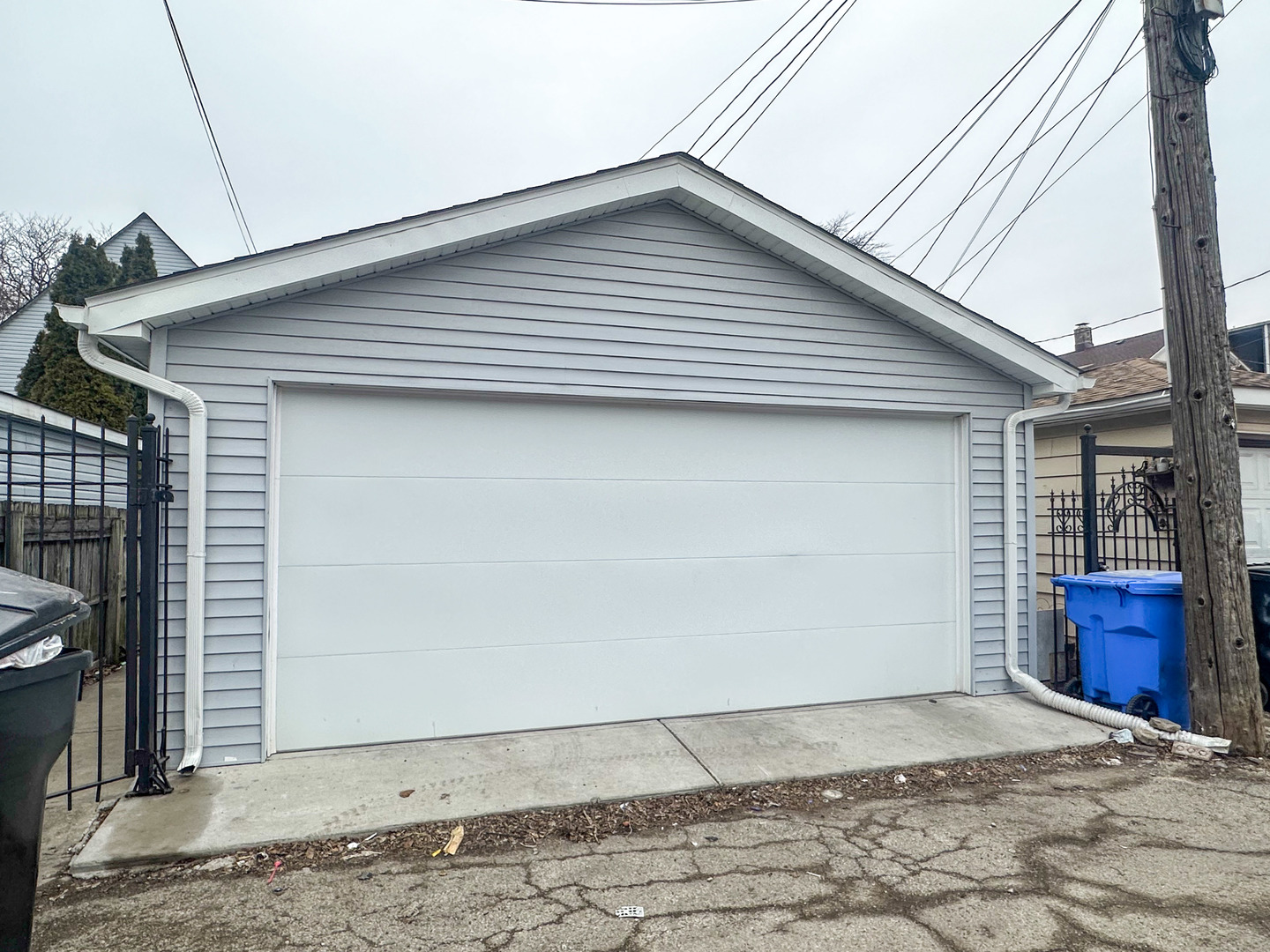 2045 N Tripp Avenue, Chicago, IL 60639