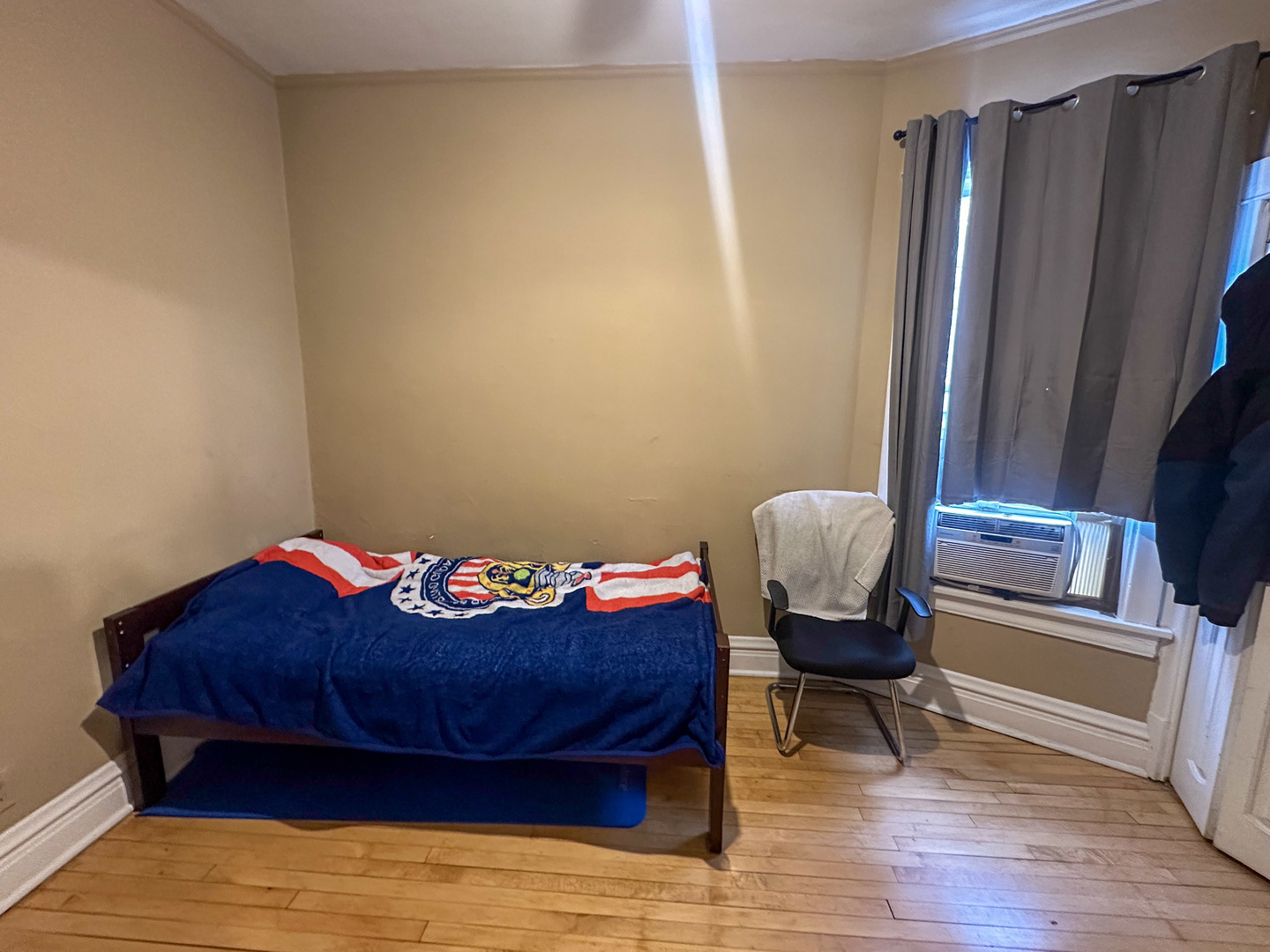 2045 N Tripp Avenue, Chicago, IL 60639