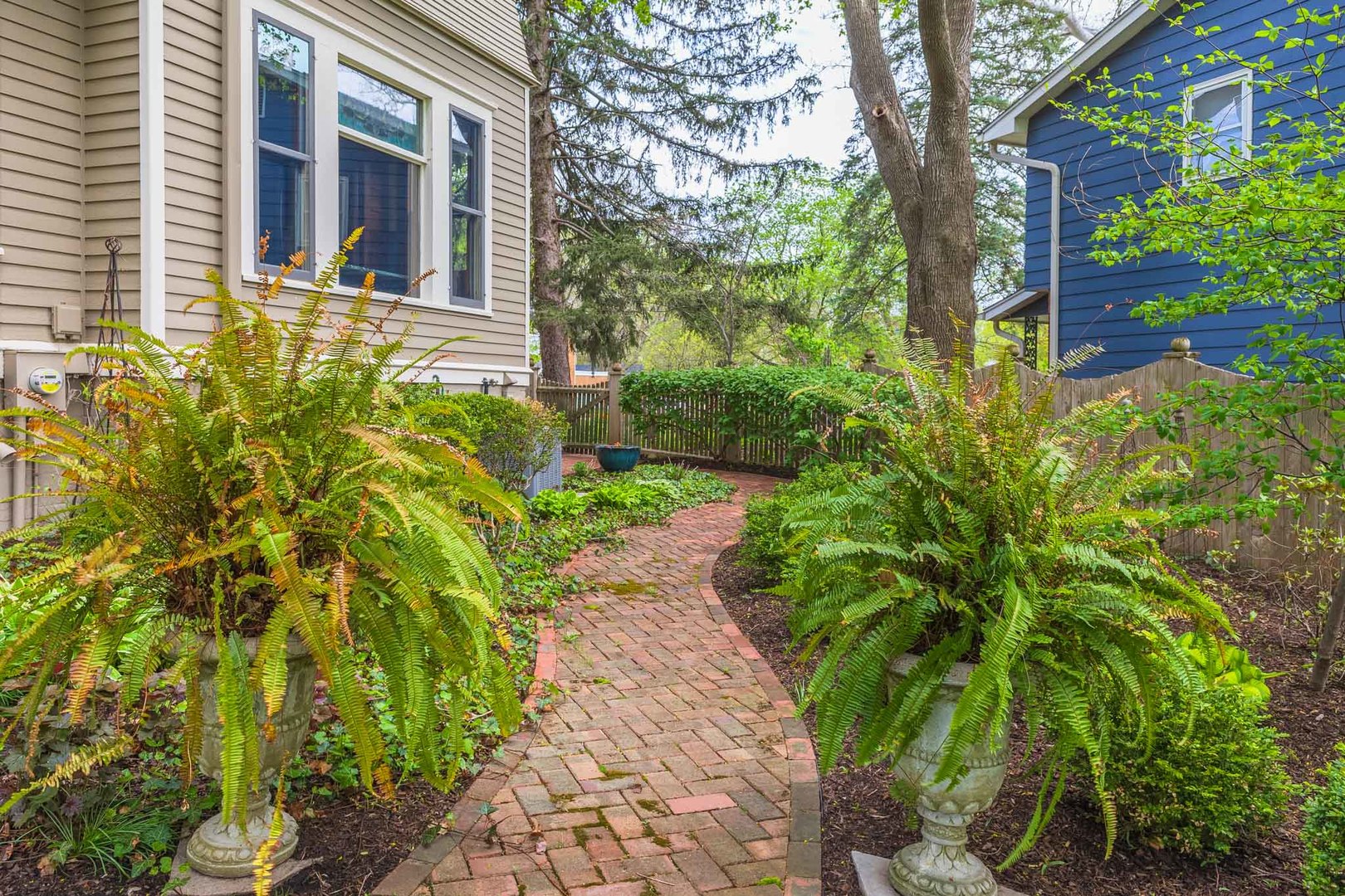 5 Broadway Place, Normal, IL 61761