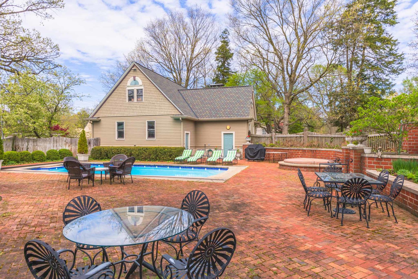 5 Broadway Place, Normal, IL 61761