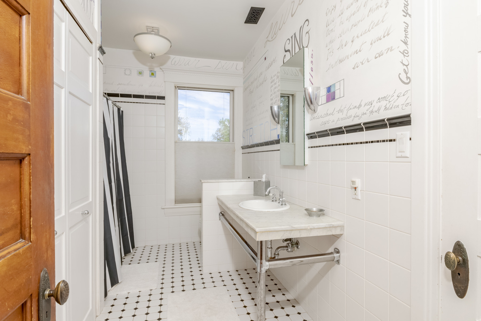 5 Broadway Place, Normal, IL 61761