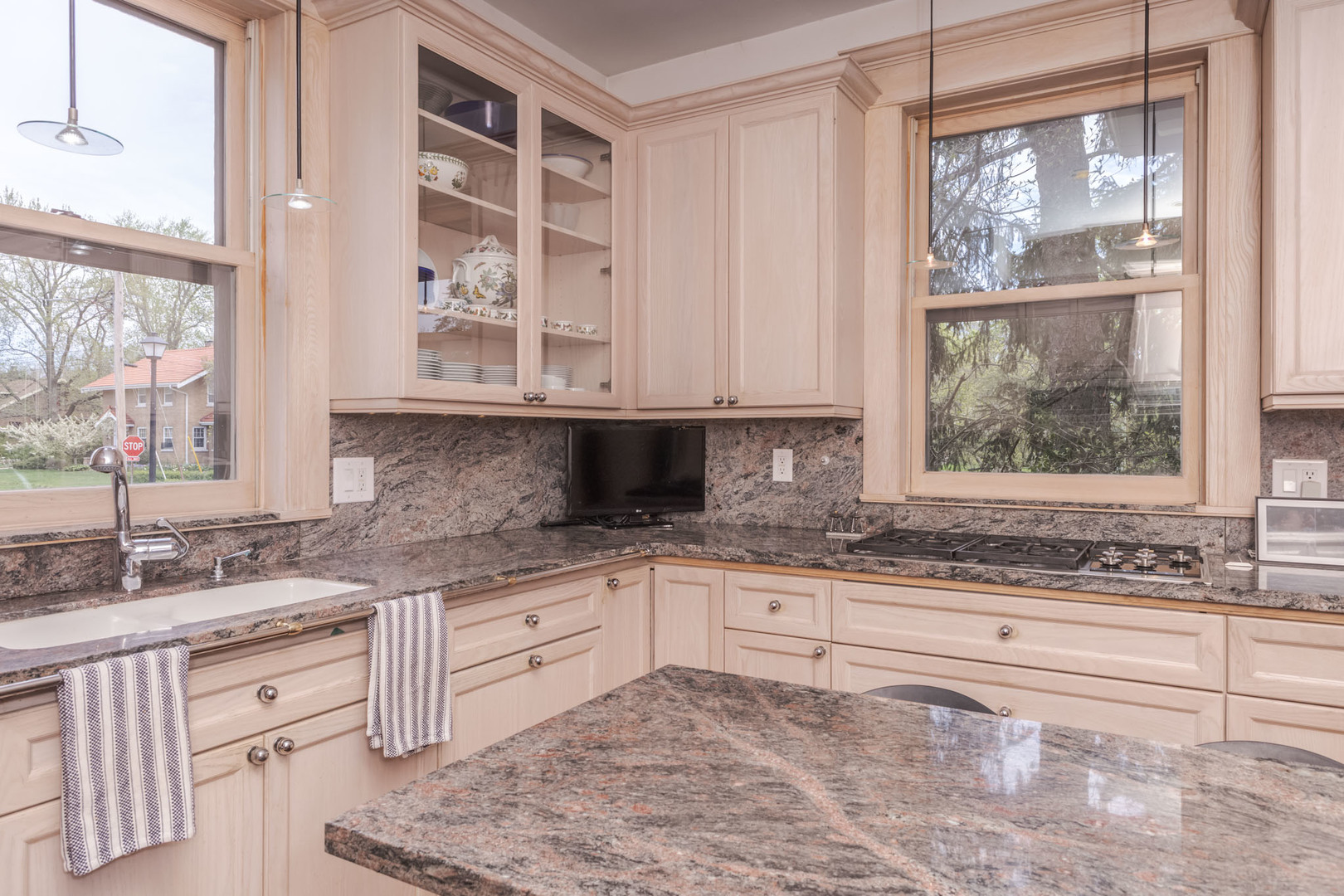 5 Broadway Place, Normal, IL 61761