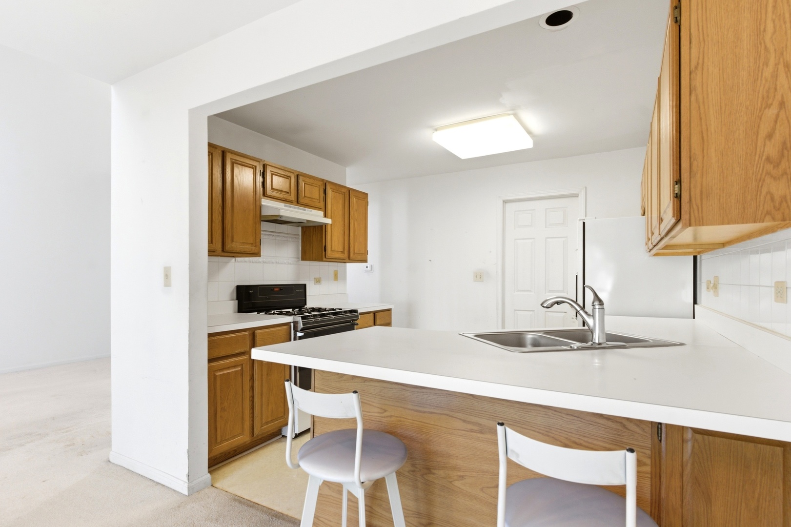 1192 Scott Court, Carol Stream, IL 60188