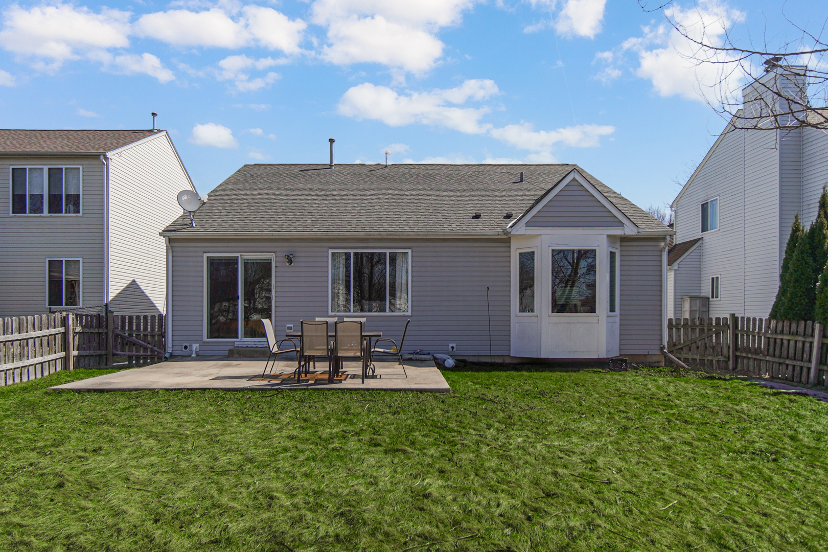 3025 Coastal Drive, Aurora, IL 60503