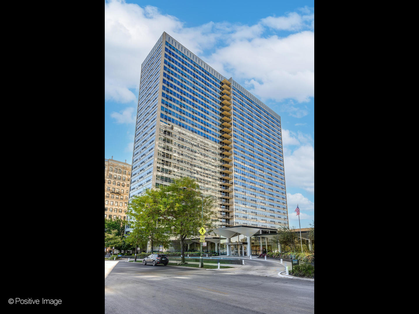 3550 N LAKE SHORE Drive #2403, Chicago, IL 60657