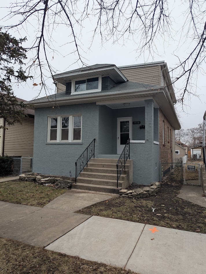 3510 N Oketo Avenue, Chicago, IL 60634