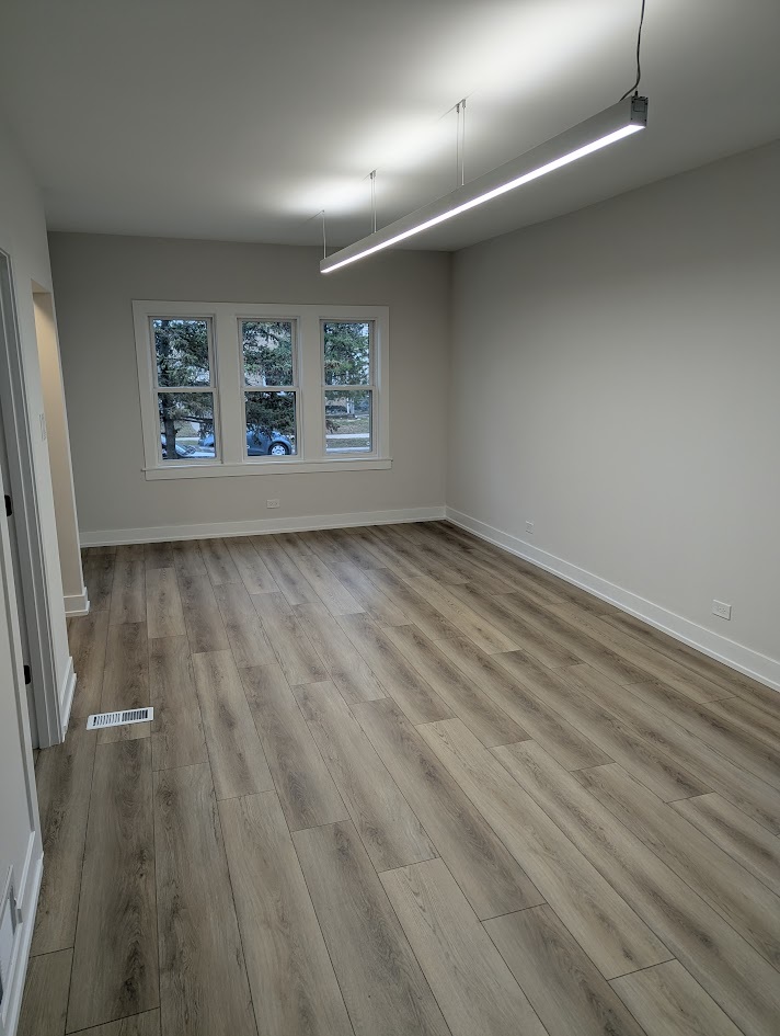 3510 N Oketo Avenue, Chicago, IL 60634