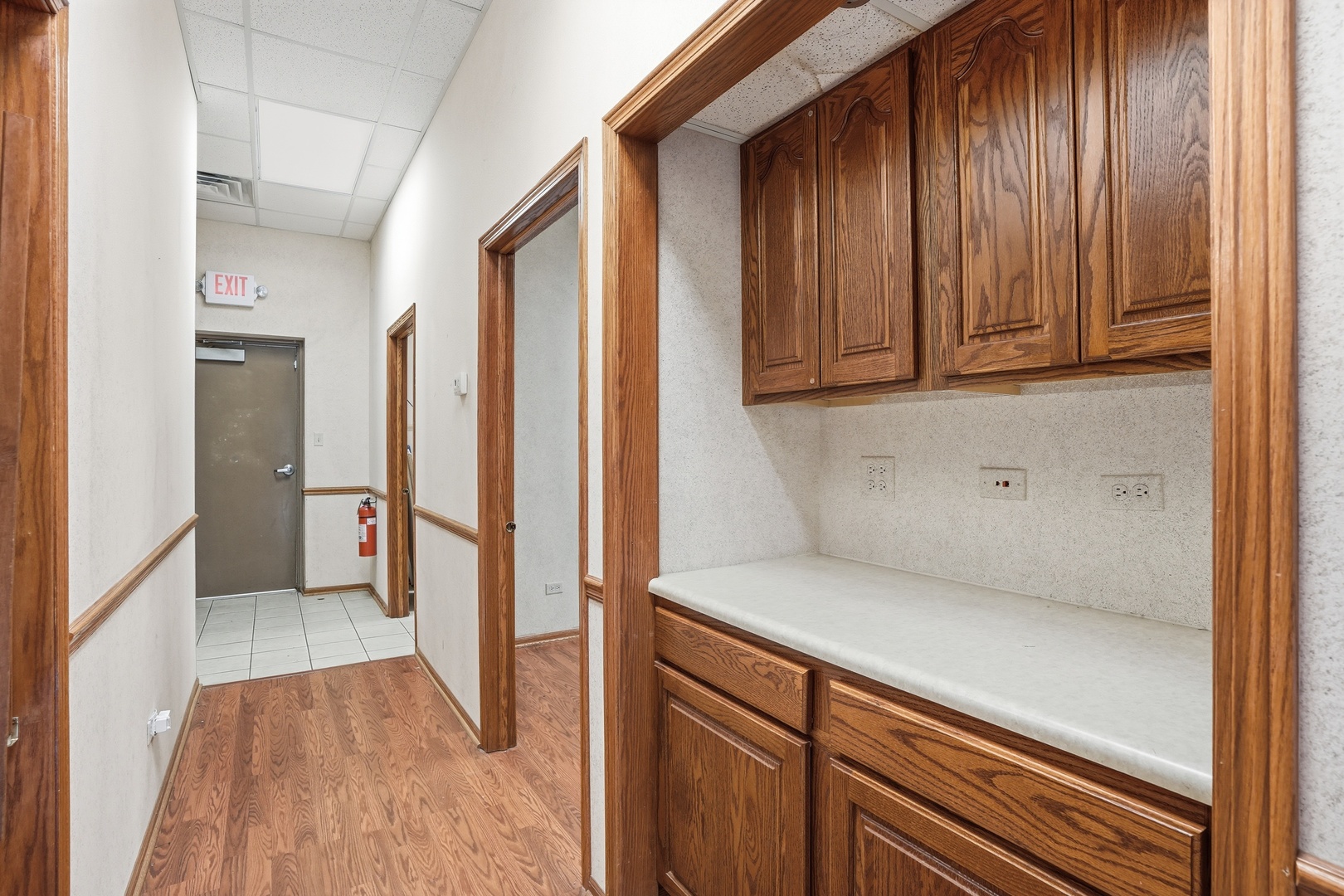 8025 Wicker Avenue #B-C, St. John, IN 46373