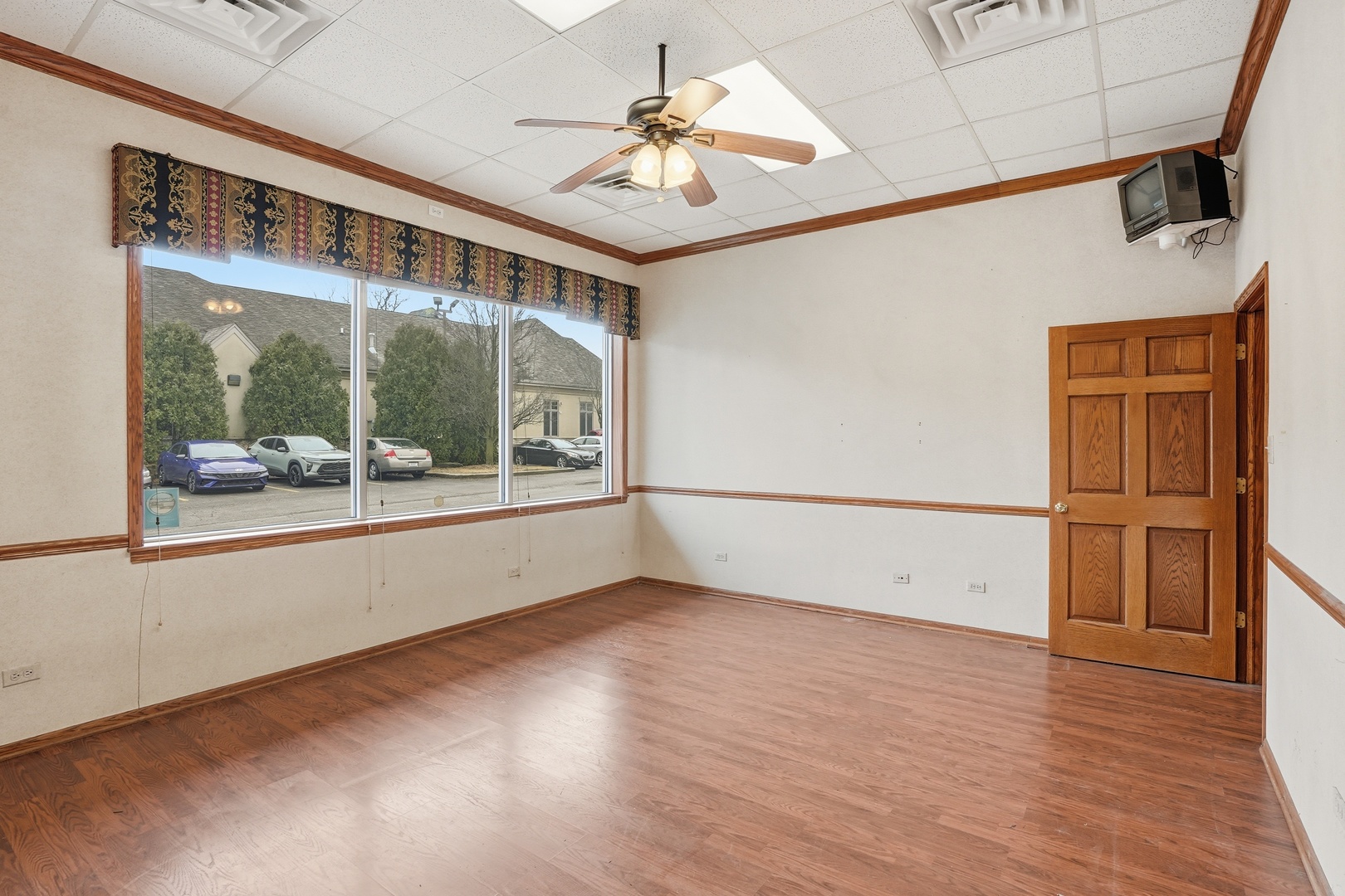 8025 Wicker Avenue #B-C, St. John, IN 46373