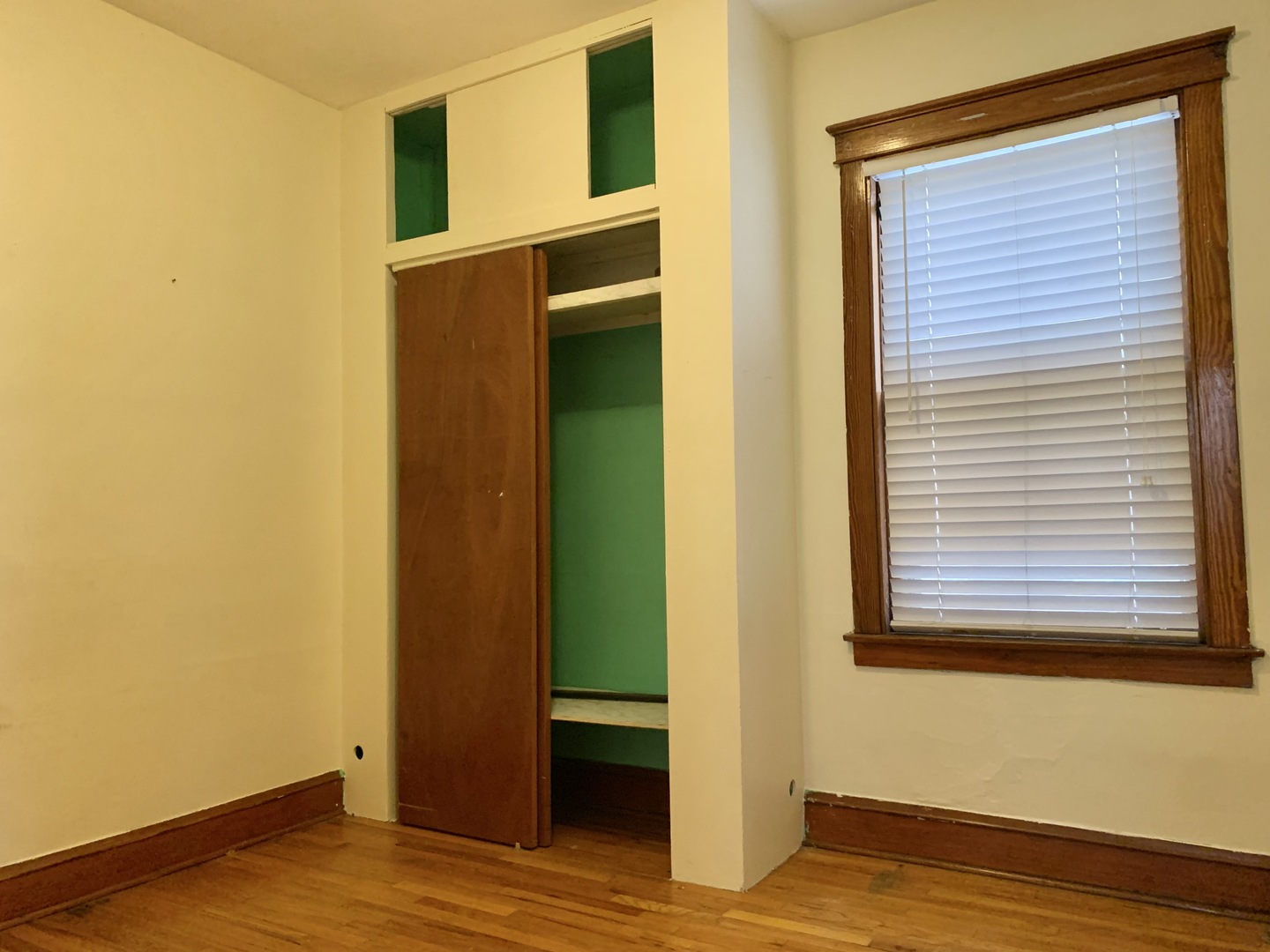 4552 S Christiana Avenue, Chicago, IL 60632