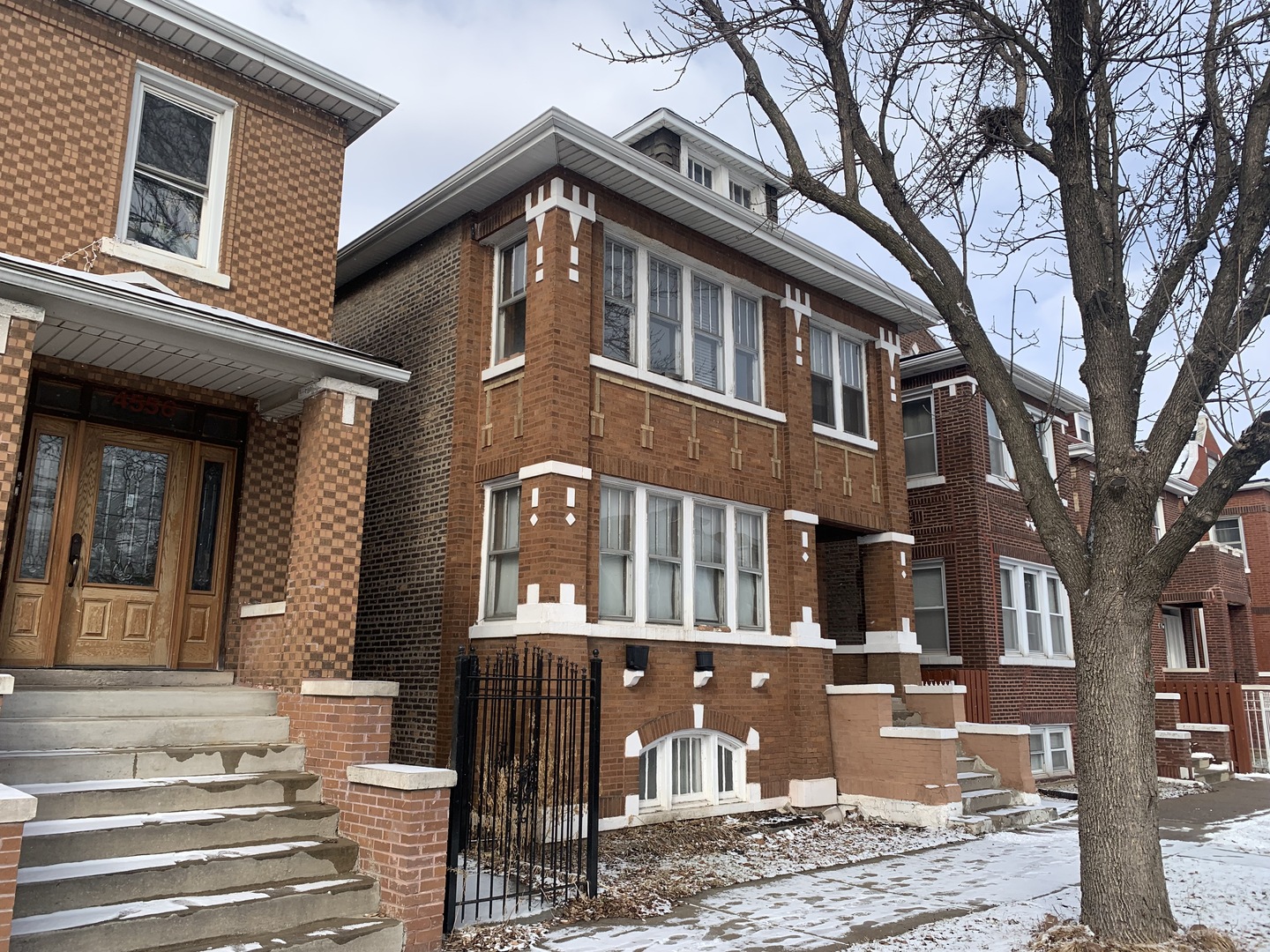4552 S Christiana Avenue, Chicago, IL 60632
