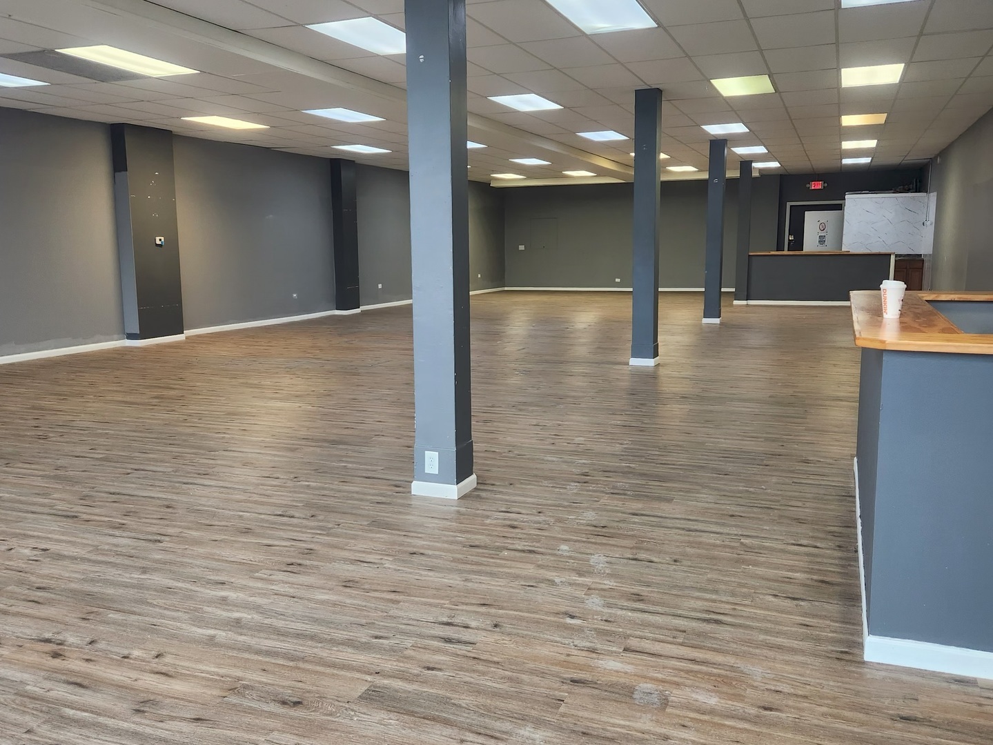 1924 Grand Avenue, Waukegan, IL 60085