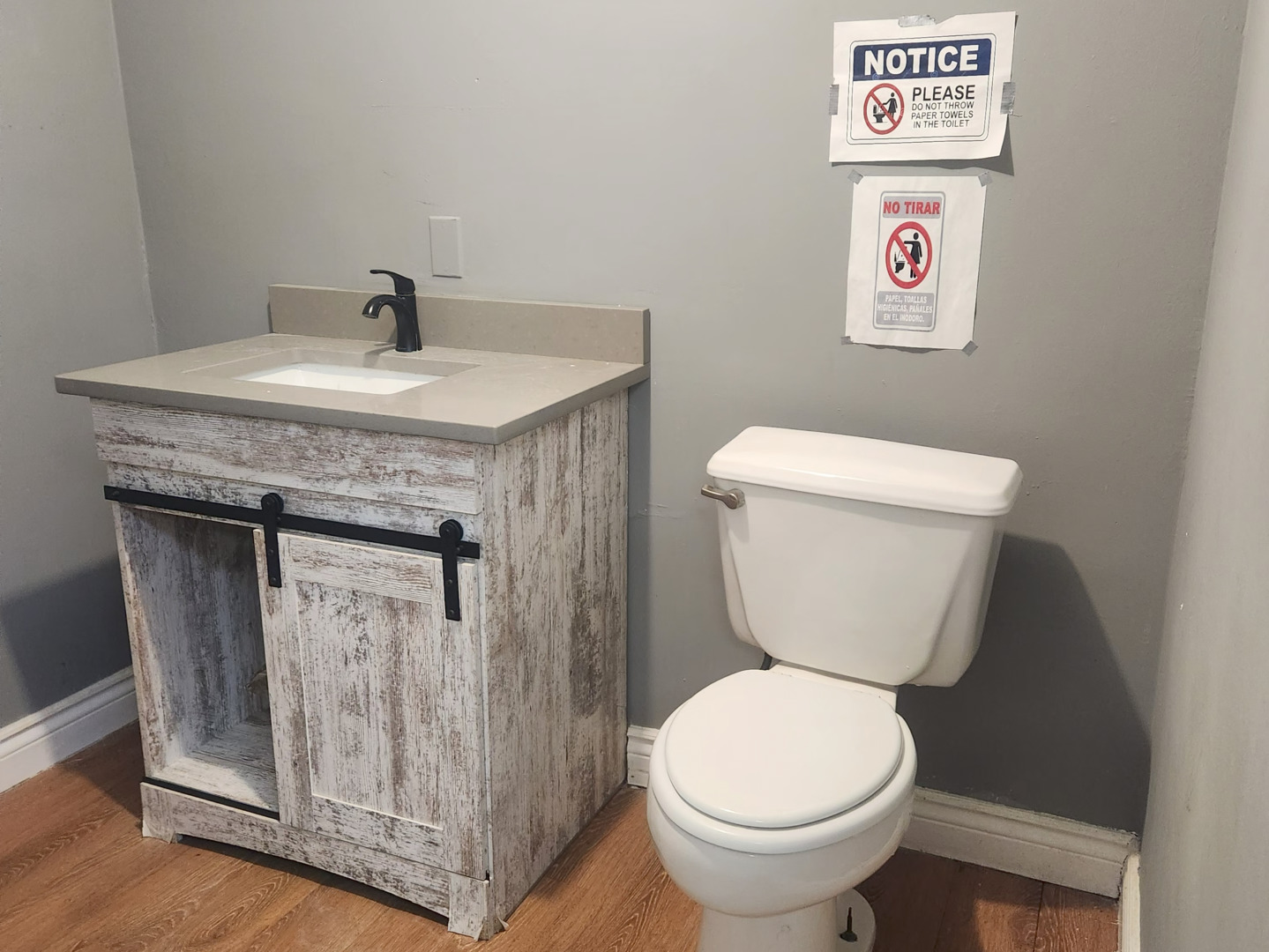 1924 Grand Avenue, Waukegan, IL 60085