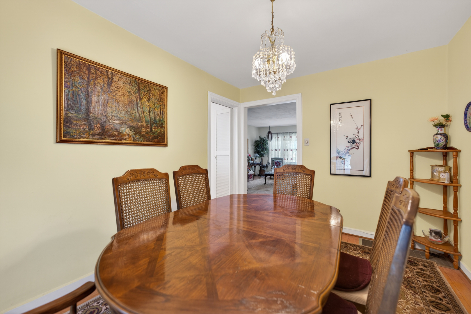 6607 N Damen Avenue #2N, Chicago, IL 60645