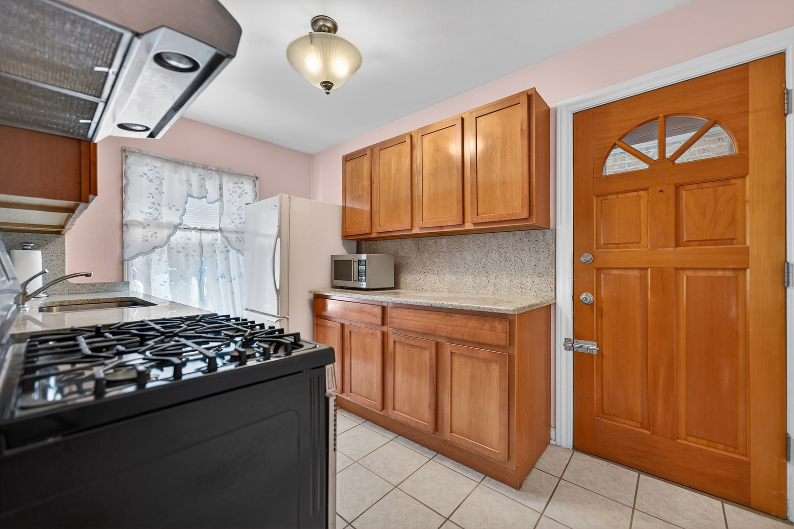 6607 N Damen Avenue #2N, Chicago, IL 60645