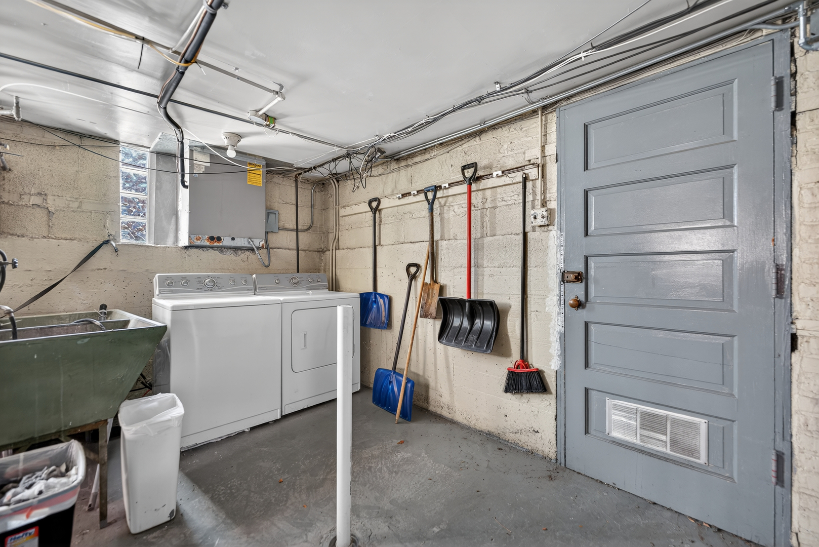 6607 N Damen Avenue #2N, Chicago, IL 60645