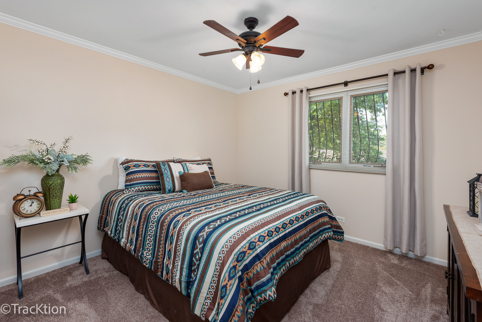 23061 N Apple Hill Lane, Lincolnshire, IL 60069