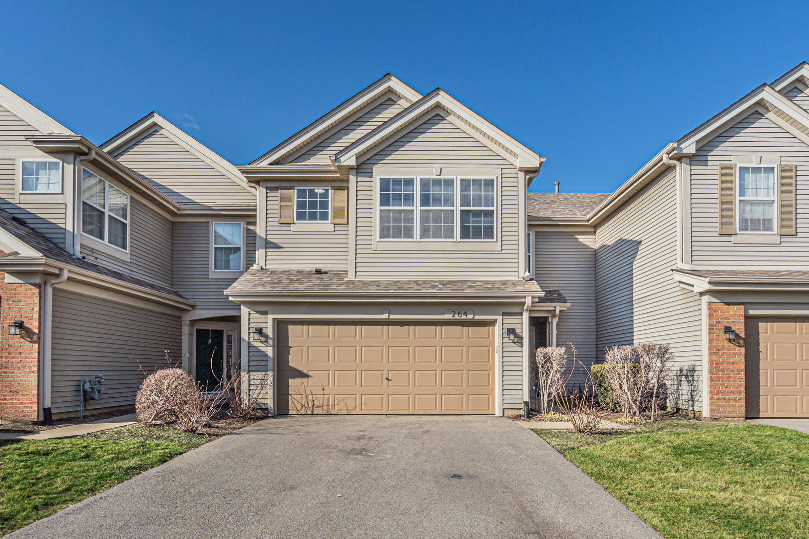 264 Blue Spruce Lane, Glendale Heights, IL 60139