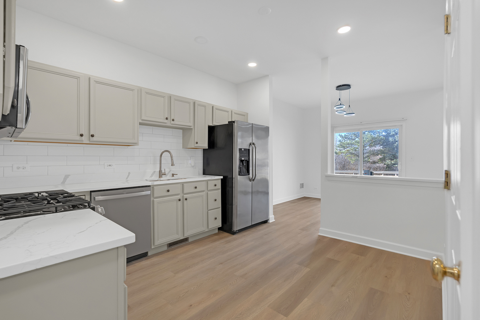 264 Blue Spruce Lane, Glendale Heights, IL 60139