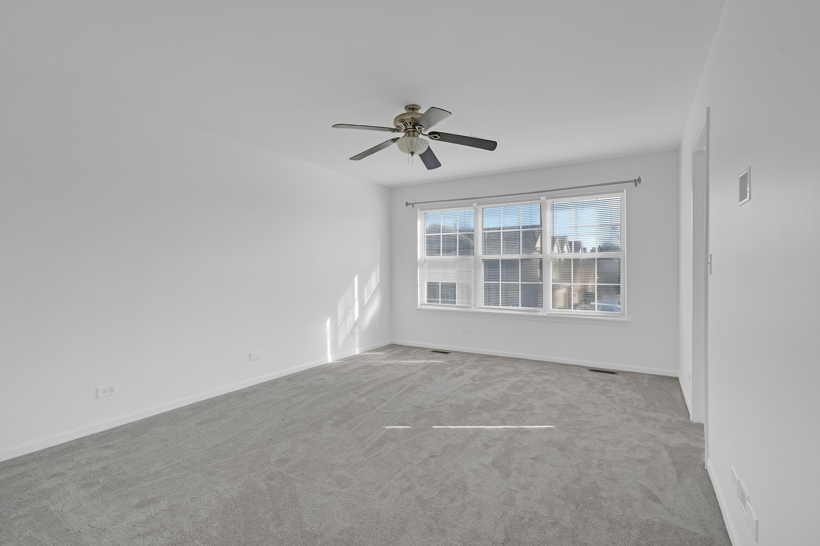 264 Blue Spruce Lane, Glendale Heights, IL 60139