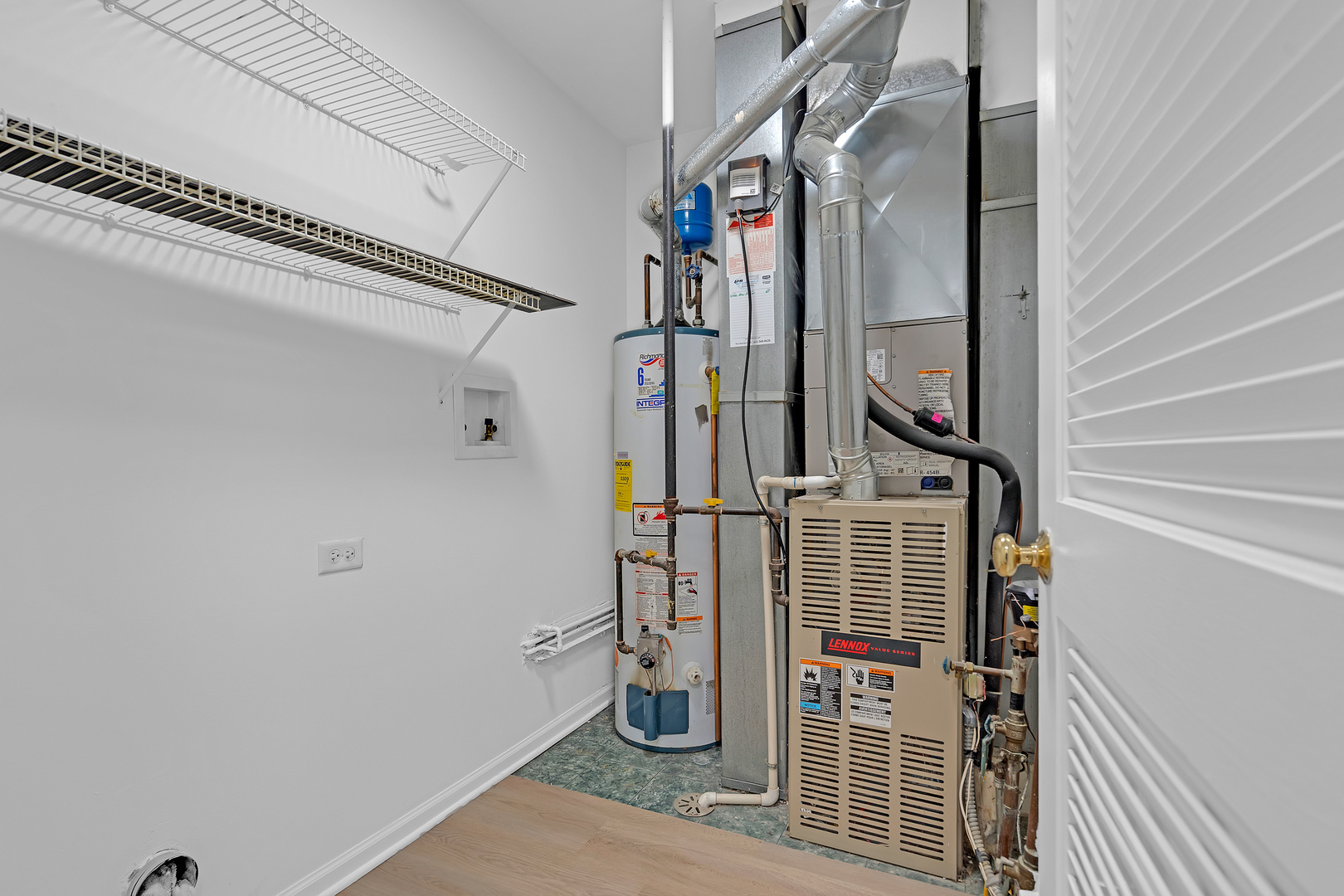 264 Blue Spruce Lane, Glendale Heights, IL 60139