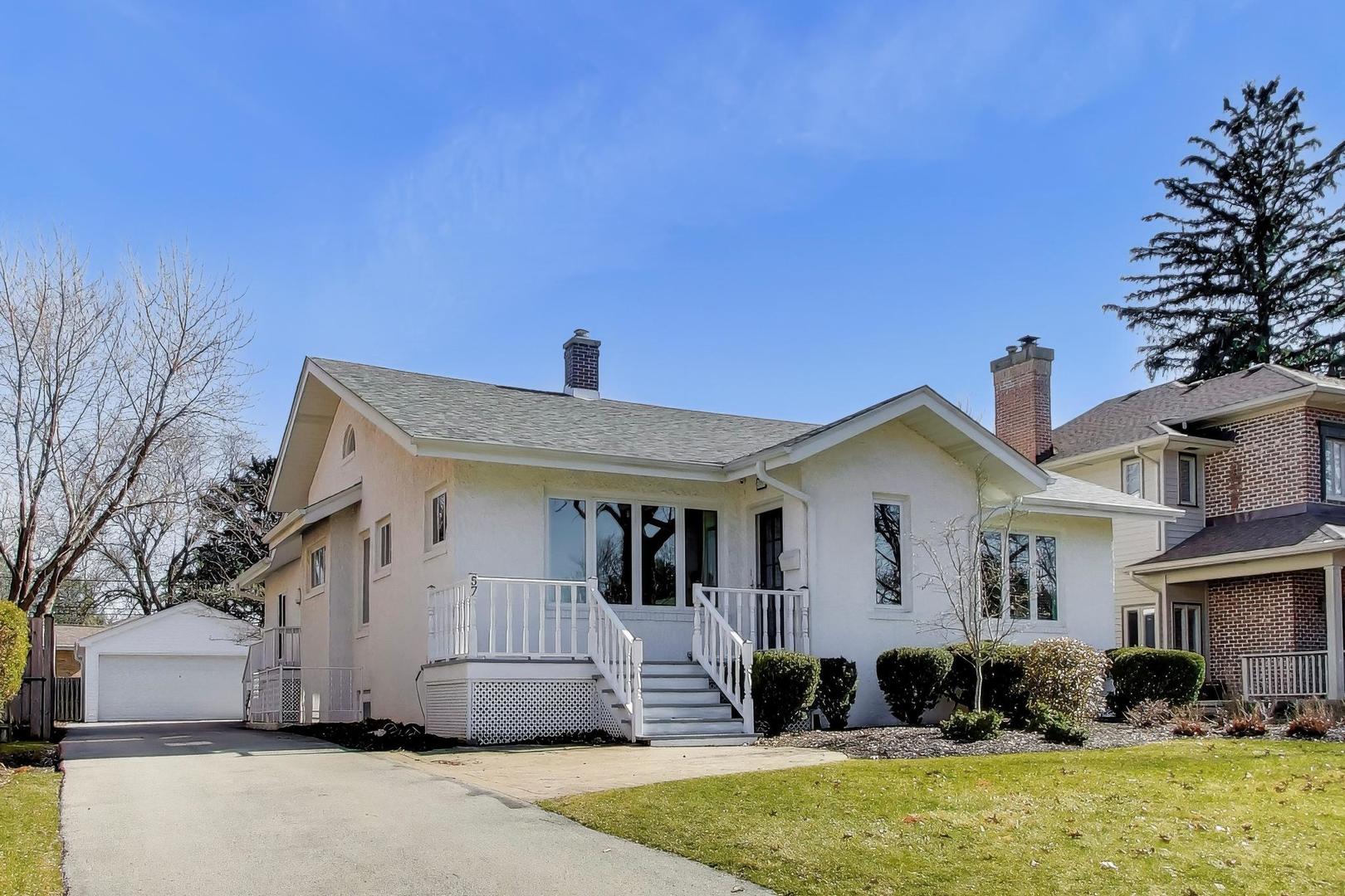 57 Chestnut Avenue, Clarendon Hills, IL 60514