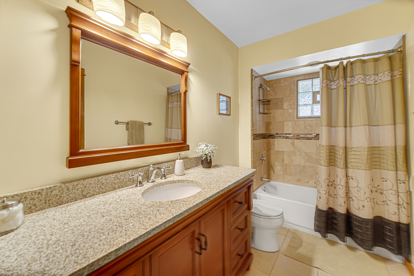 3459 W Mardan Drive, Long Grove, IL 60047