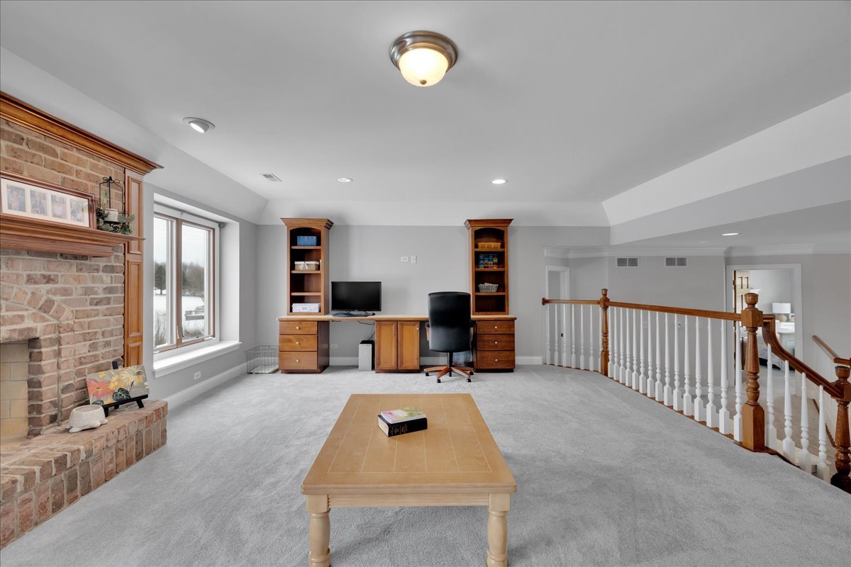 10N749 Highland Trail, Hampshire, IL 60140