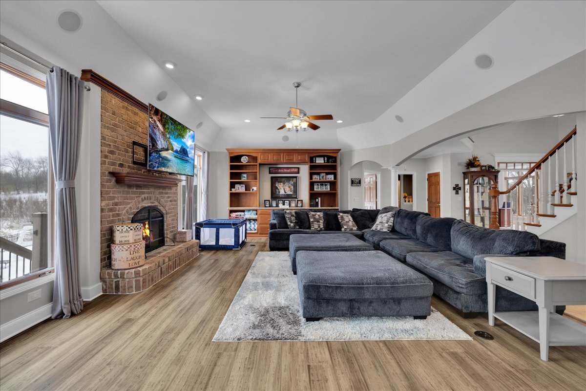 10N749 Highland Trail, Hampshire, IL 60140