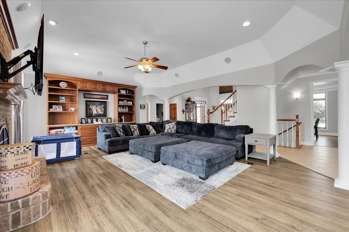 10N749 Highland Trail, Hampshire, IL 60140