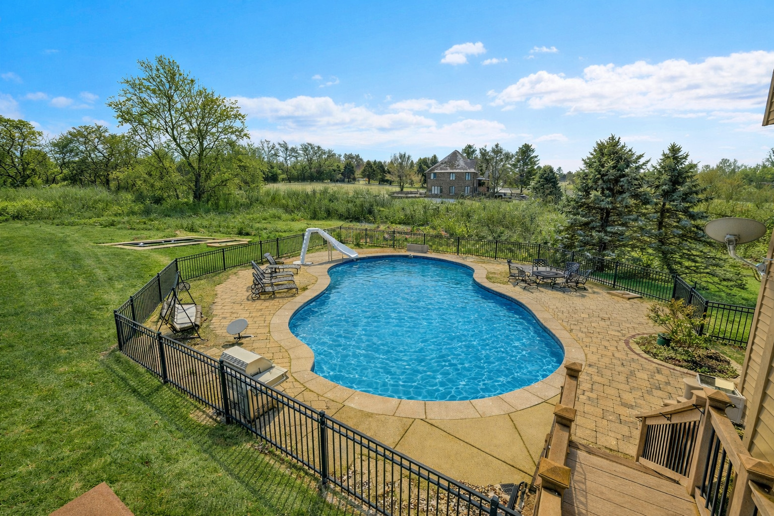 10N749 Highland Trail, Hampshire, IL 60140