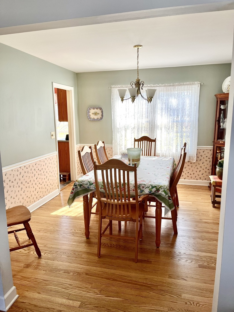 433 E Carpenter Drive, Palatine, IL 60074