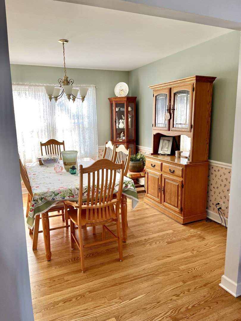 433 E Carpenter Drive, Palatine, IL 60074