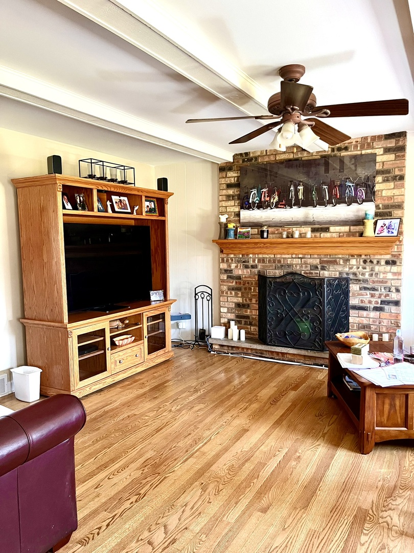 433 E Carpenter Drive, Palatine, IL 60074