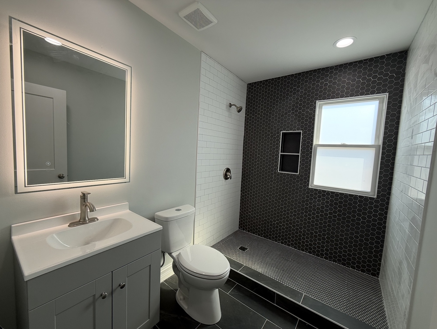 8631 S Constance Avenue, Chicago, IL 60617