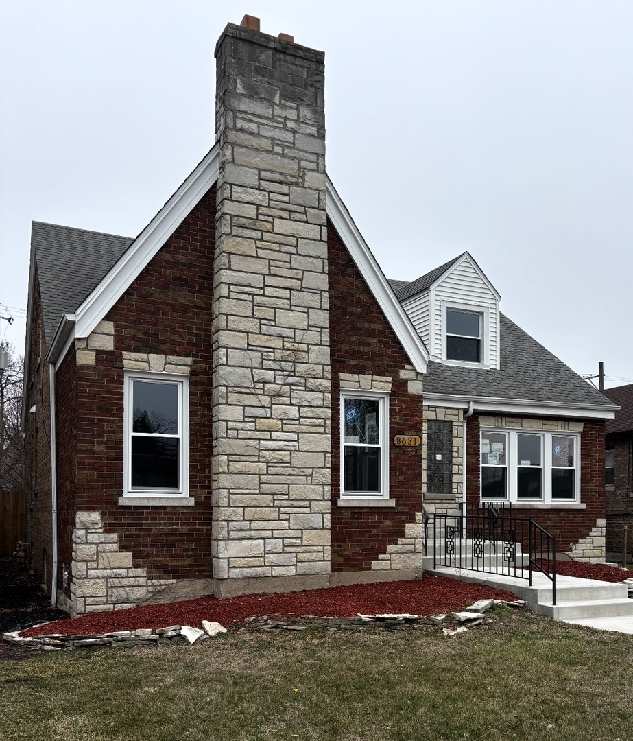 8631 S Constance Avenue, Chicago, IL 60617