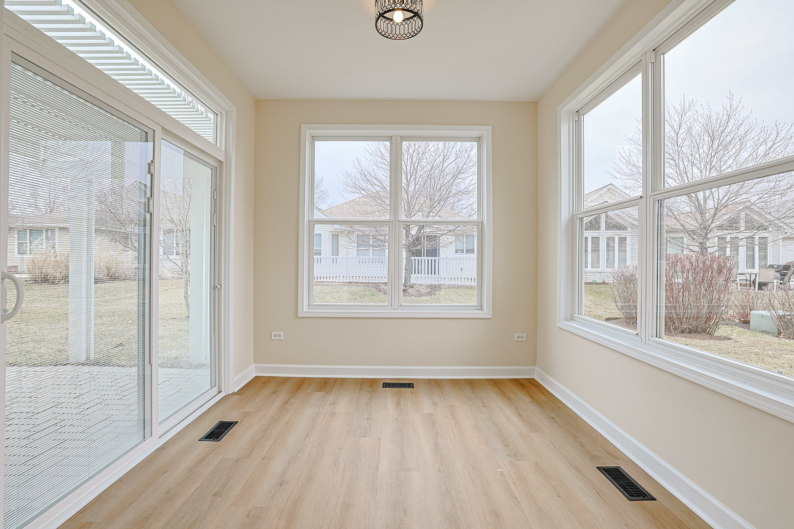 11687 Stonewater Crossing, Huntley, IL 60142