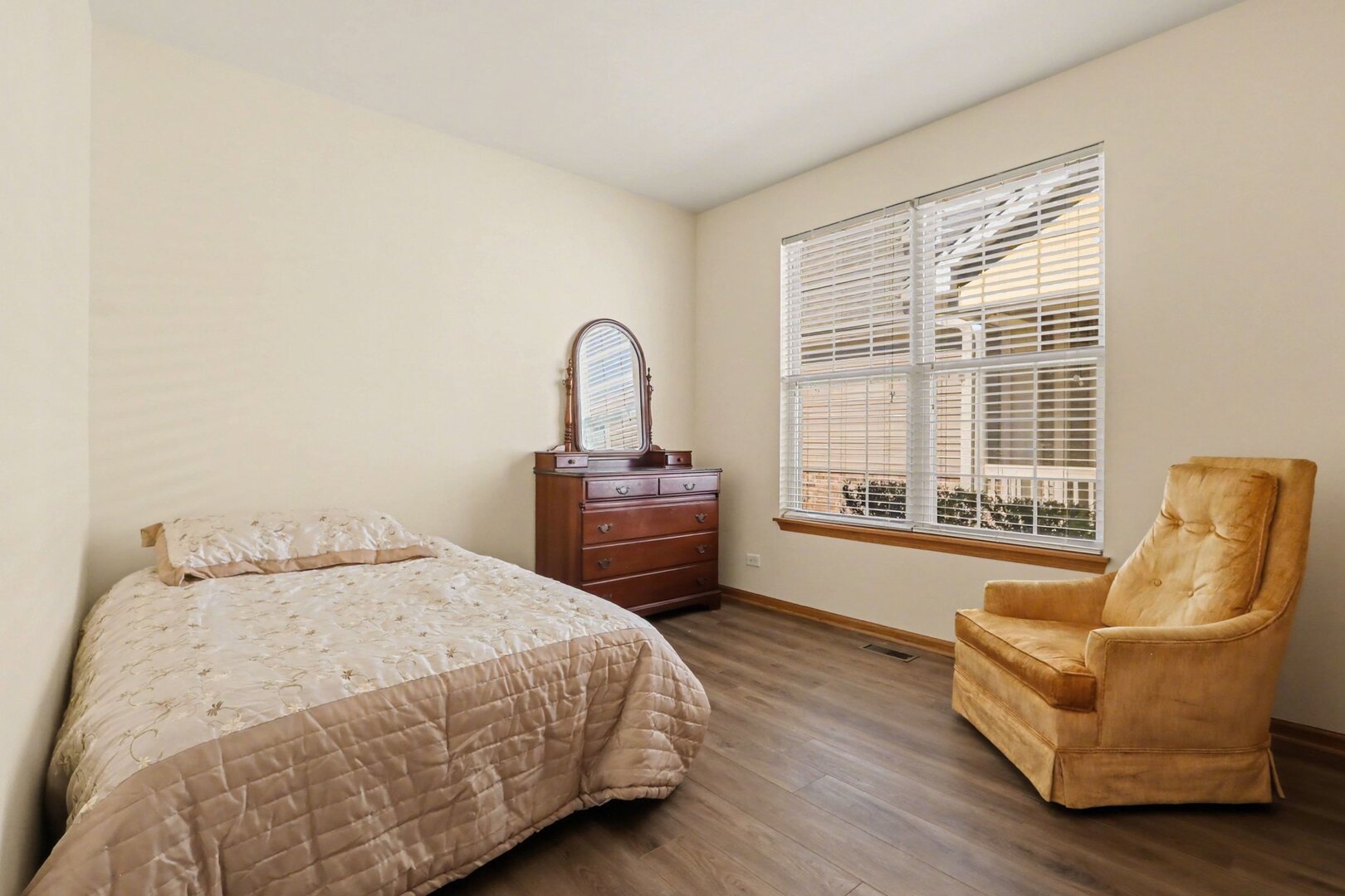 1151 Barkston Lane, Aurora, IL 60502