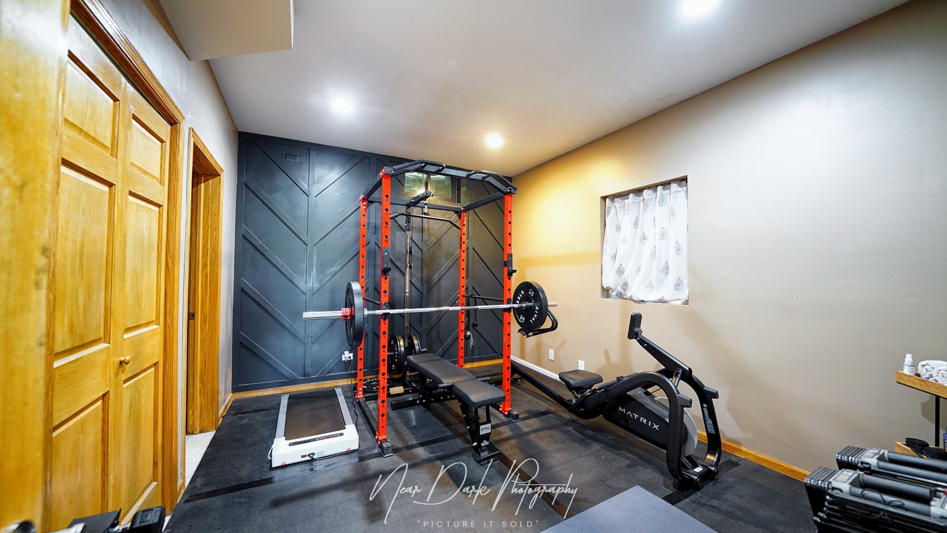 127 E GRAND Avenue, Fox Lake, IL 60020