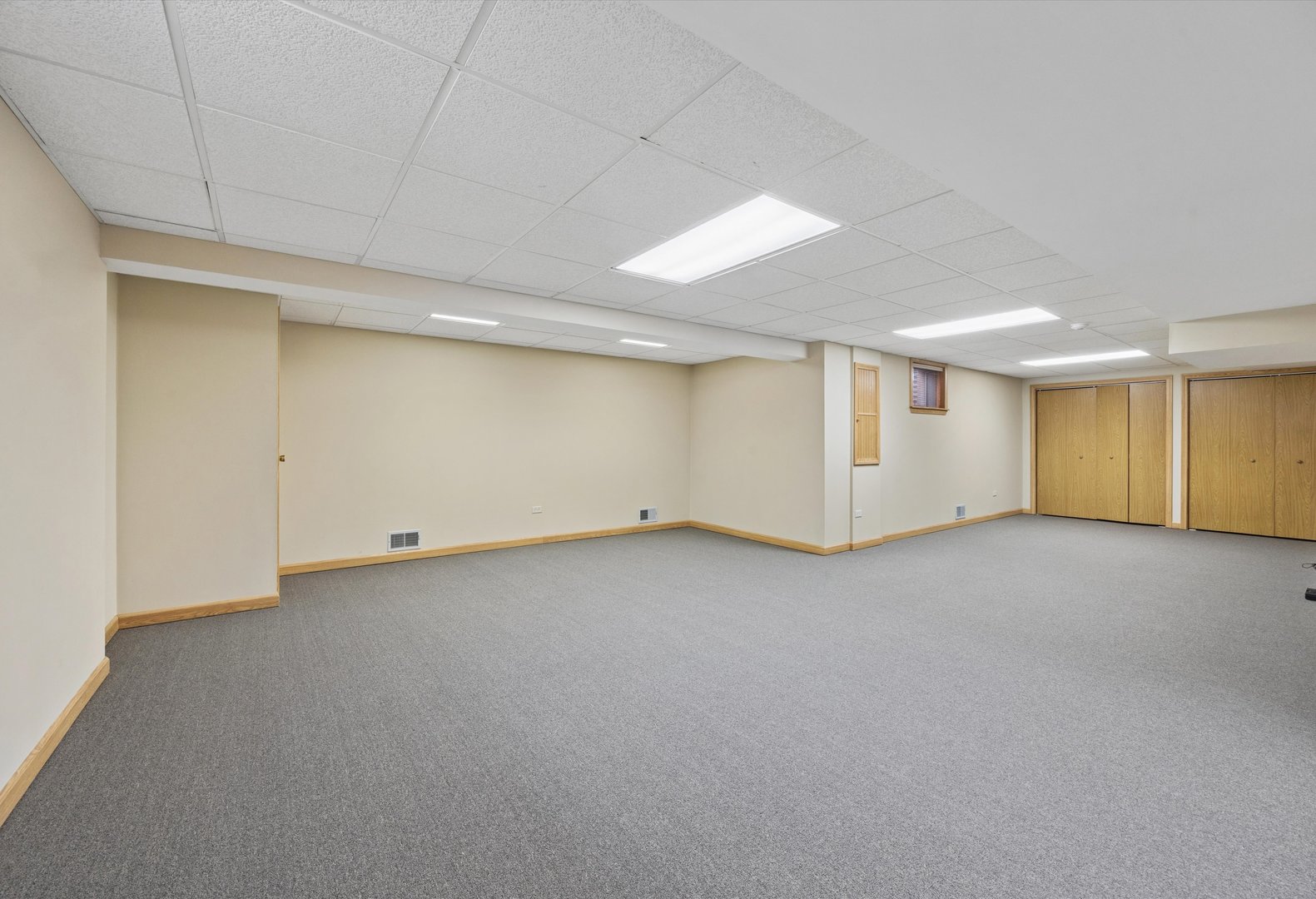 12816 S Parkside Drive, Palos Park, IL 60464