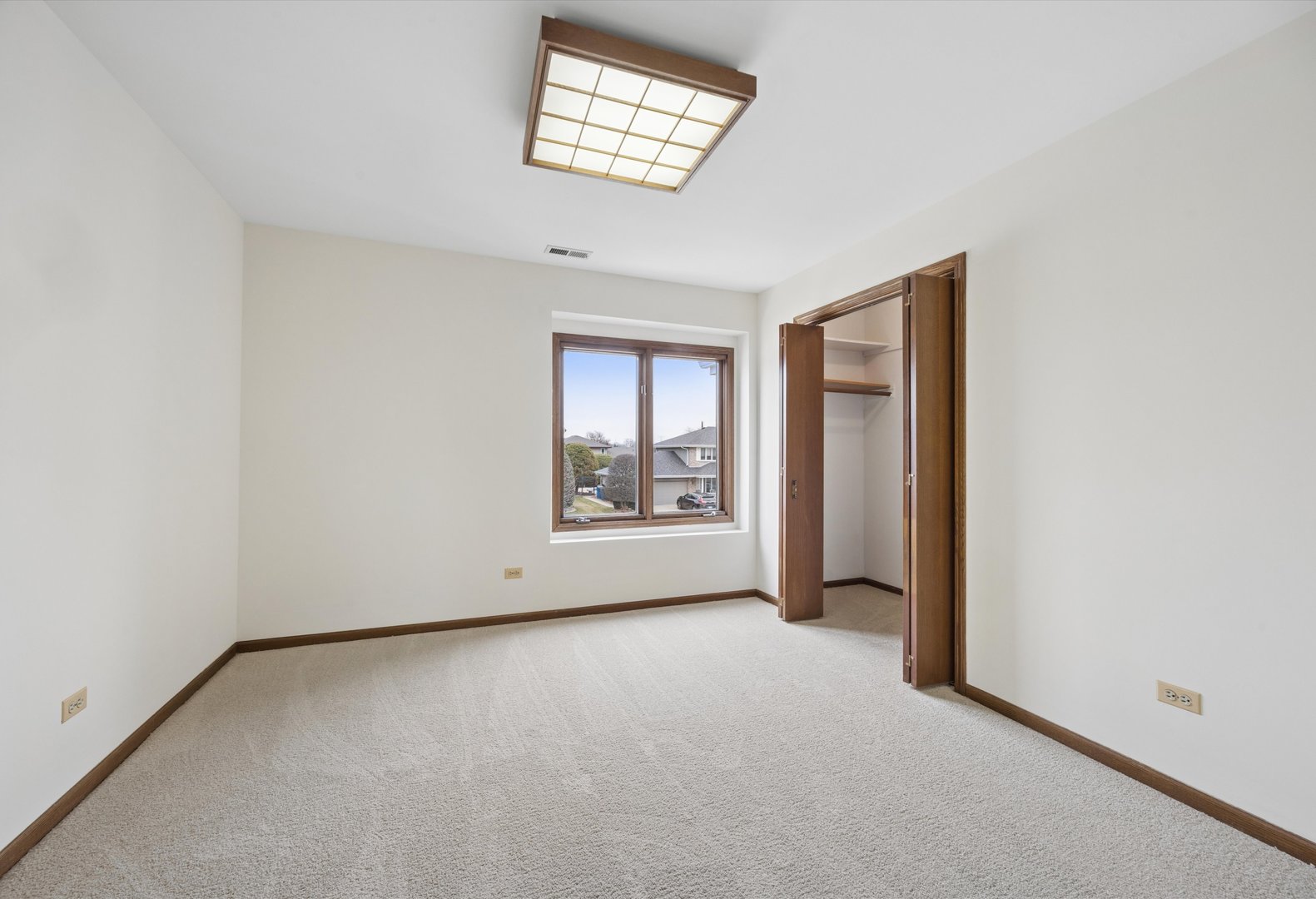 12816 S Parkside Drive, Palos Park, IL 60464