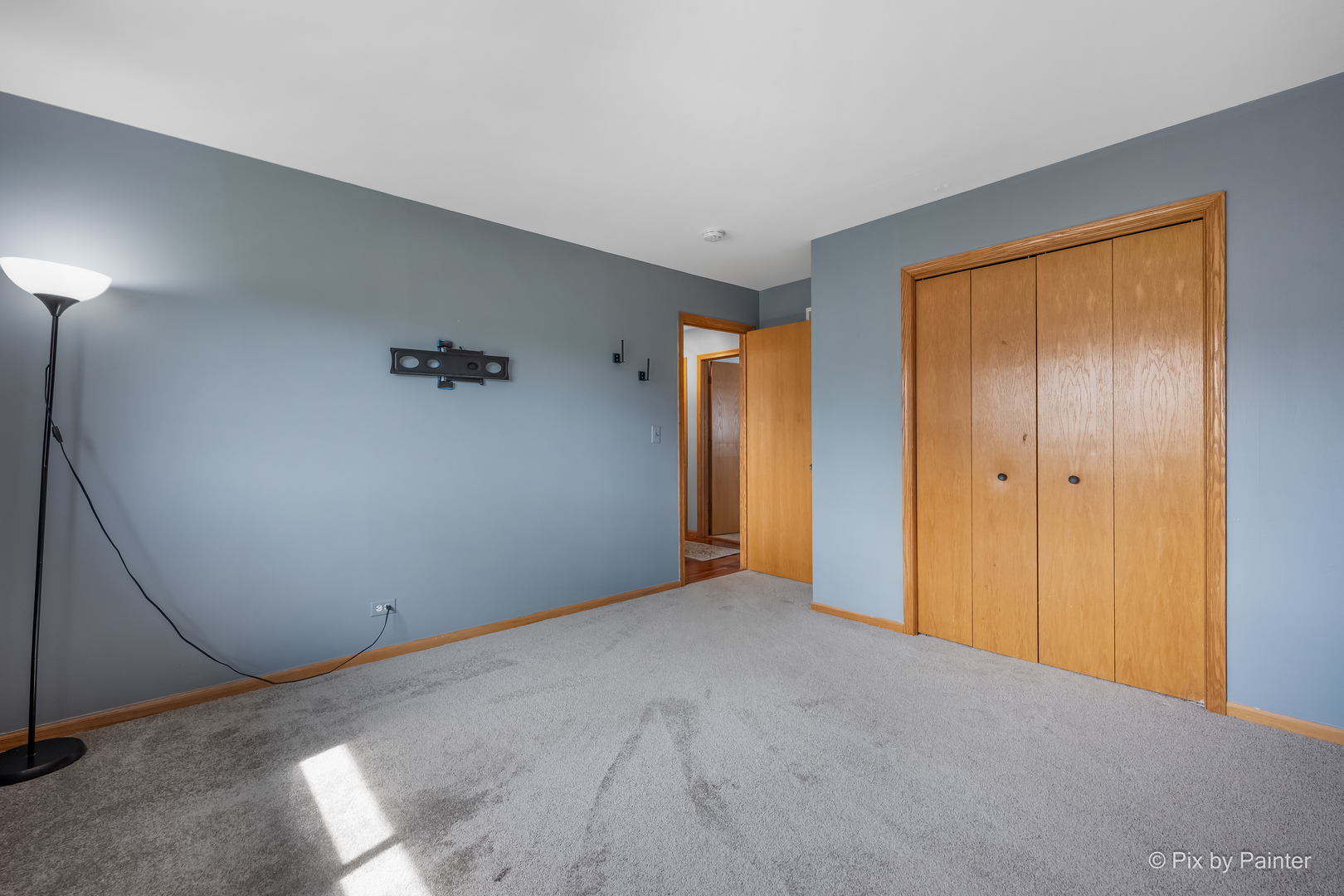 2083 Maplewood Circle, Naperville, IL 60563