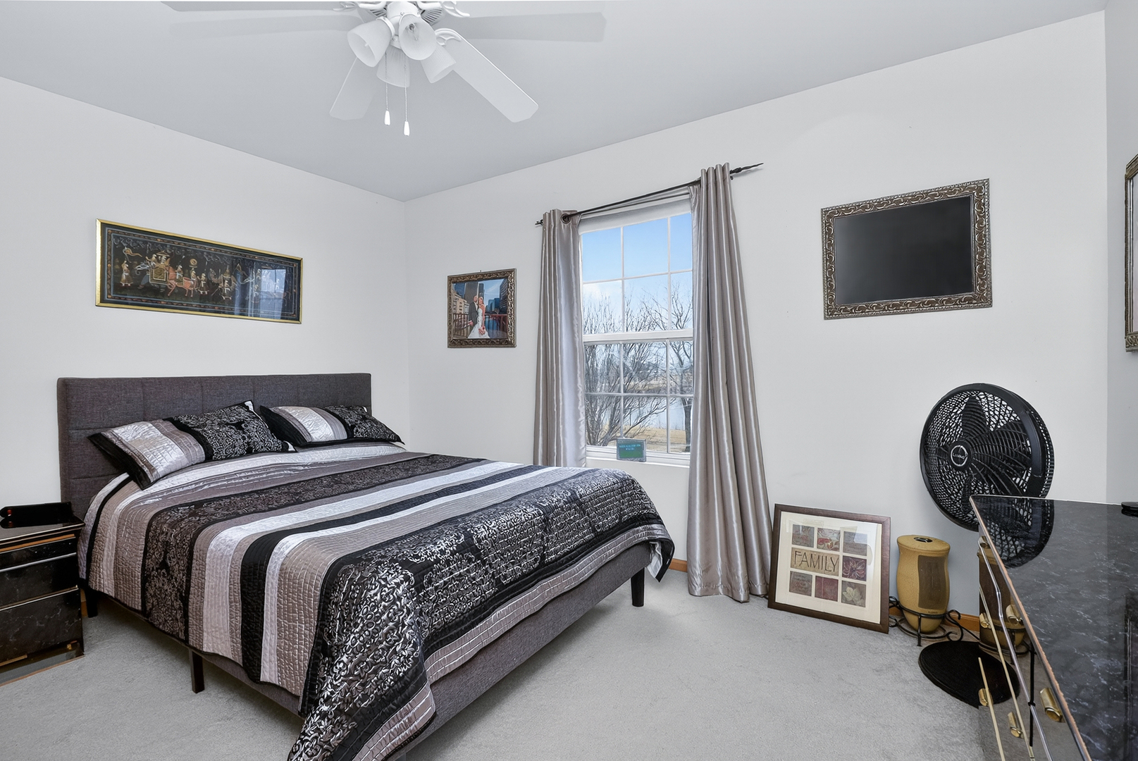 8021 Harrier Avenue, Joliet, IL 60431