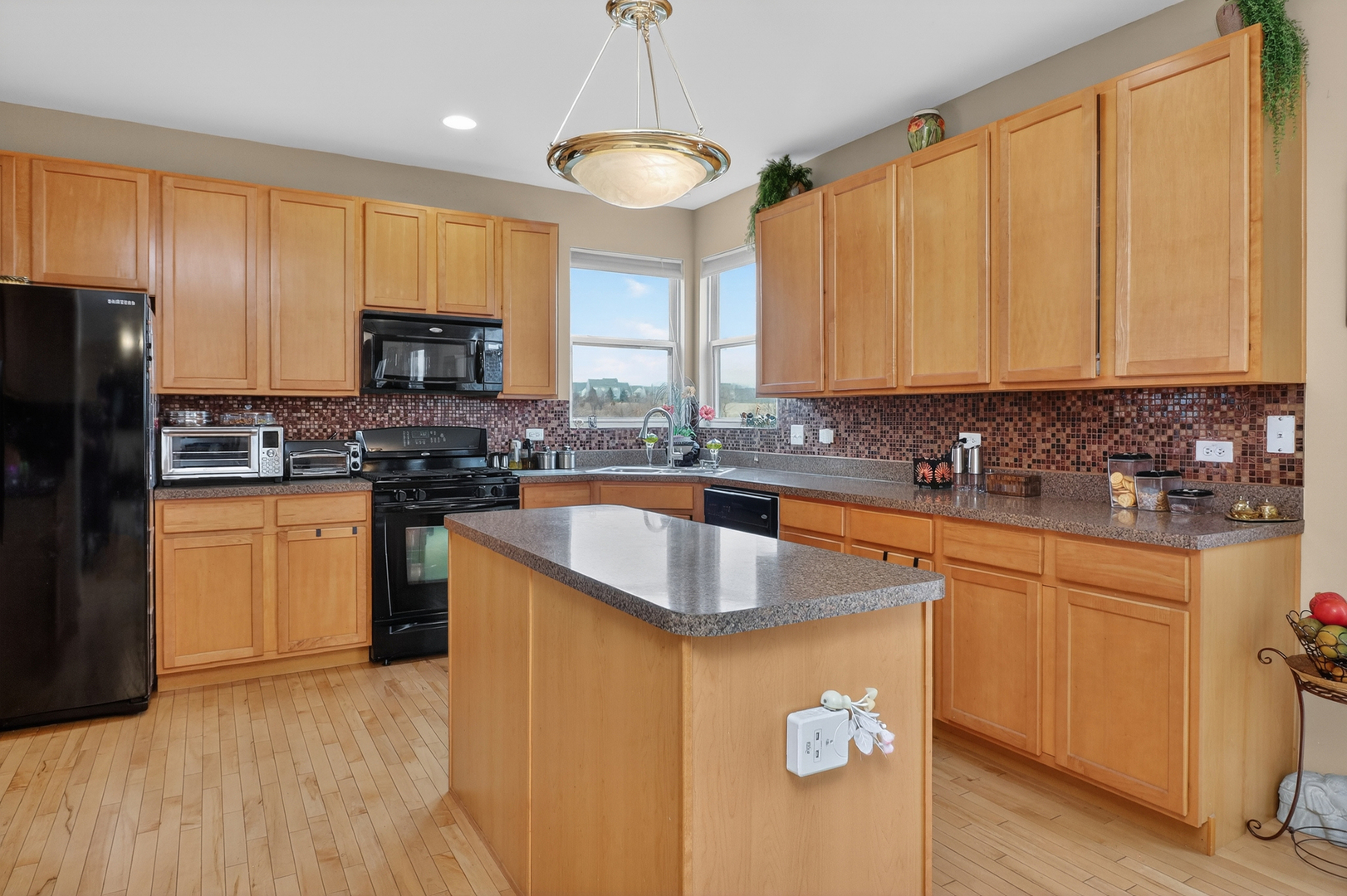 8021 Harrier Avenue, Joliet, IL 60431