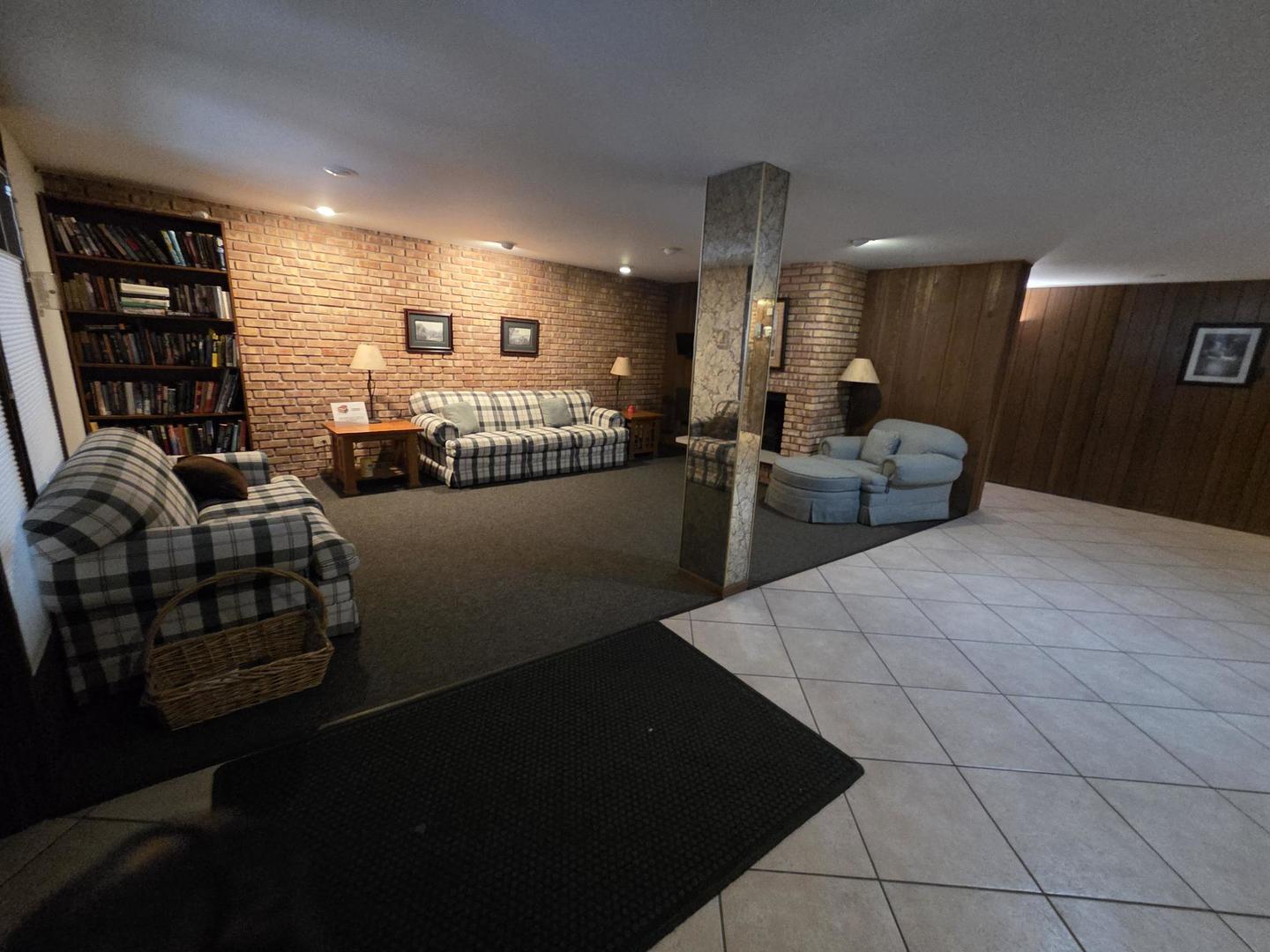 6800 W Raven Street #205, Chicago, IL 60631