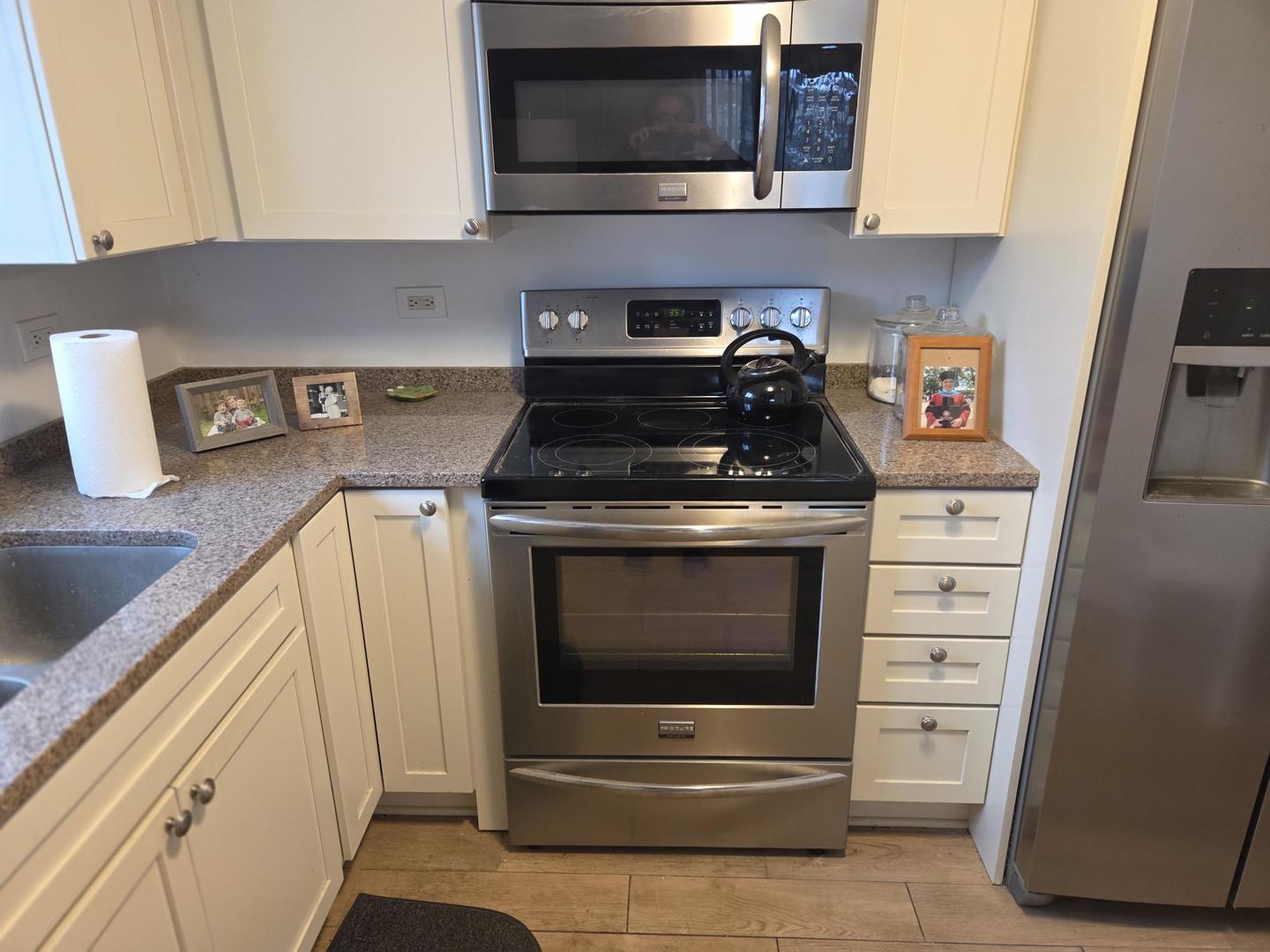 6800 W Raven Street #205, Chicago, IL 60631