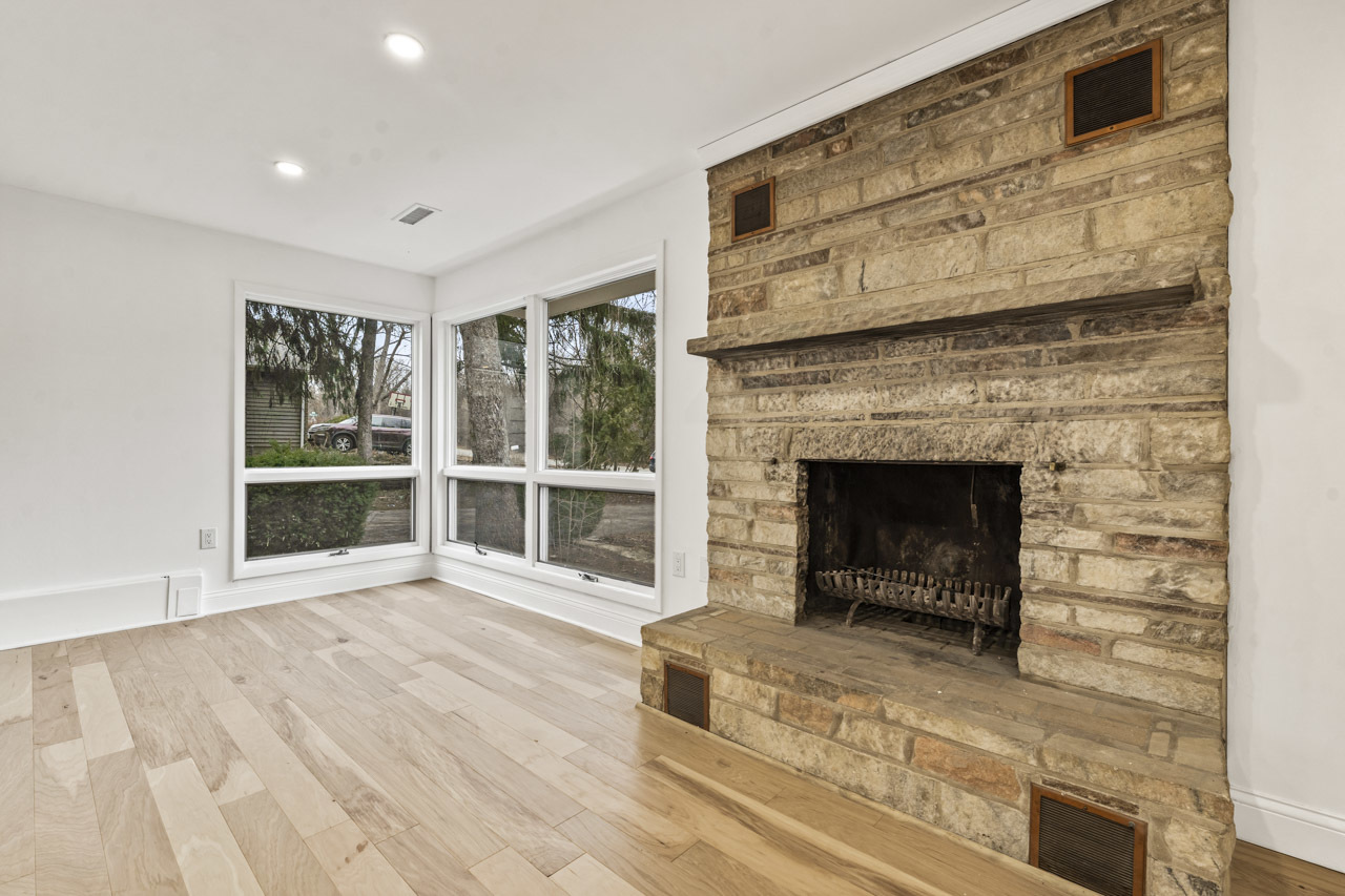 2018 West Street, Wheaton, IL 60187