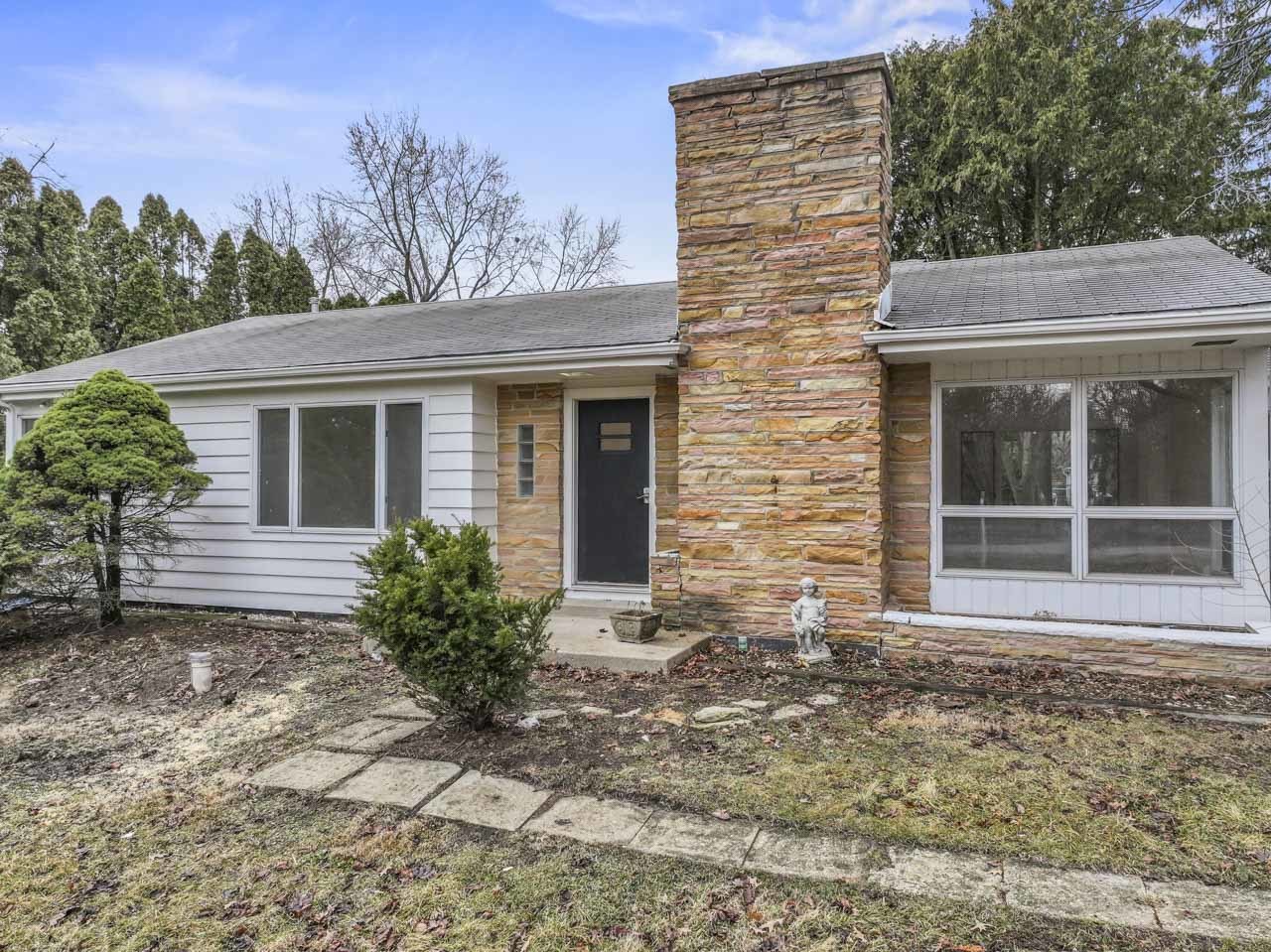 2018 West Street, Wheaton, IL 60187