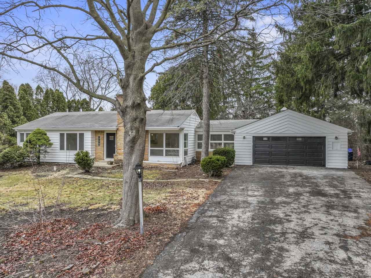 2018 West Street, Wheaton, IL 60187